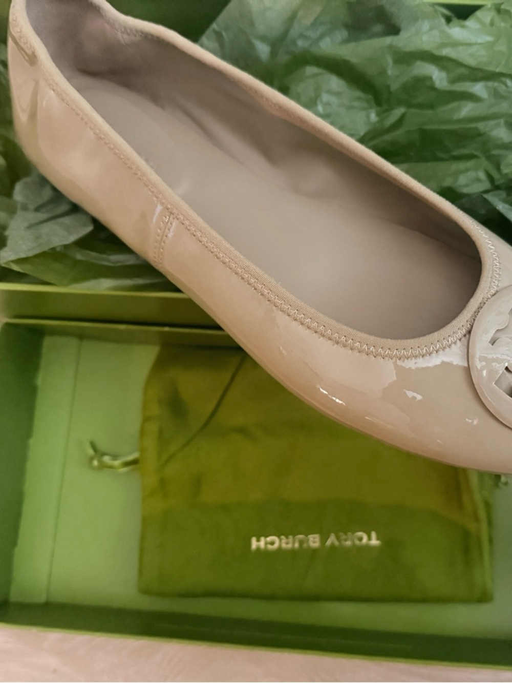 Tory Burch Reva Travel ballet flats shoes in Palo Santo, Size 8 NIB